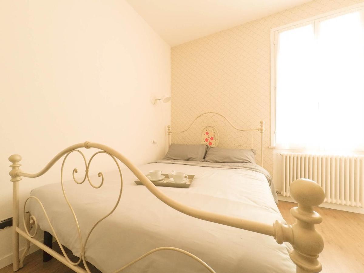 Il Bianconiglio R&B Bed & Breakfast Carraie Bagian luar foto